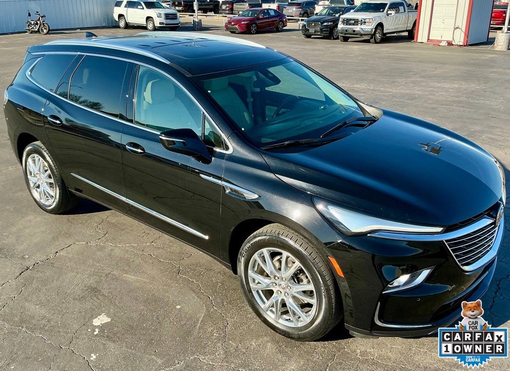 Used 2023 Buick Enclave Essence w/ Experience Buick Package image 5