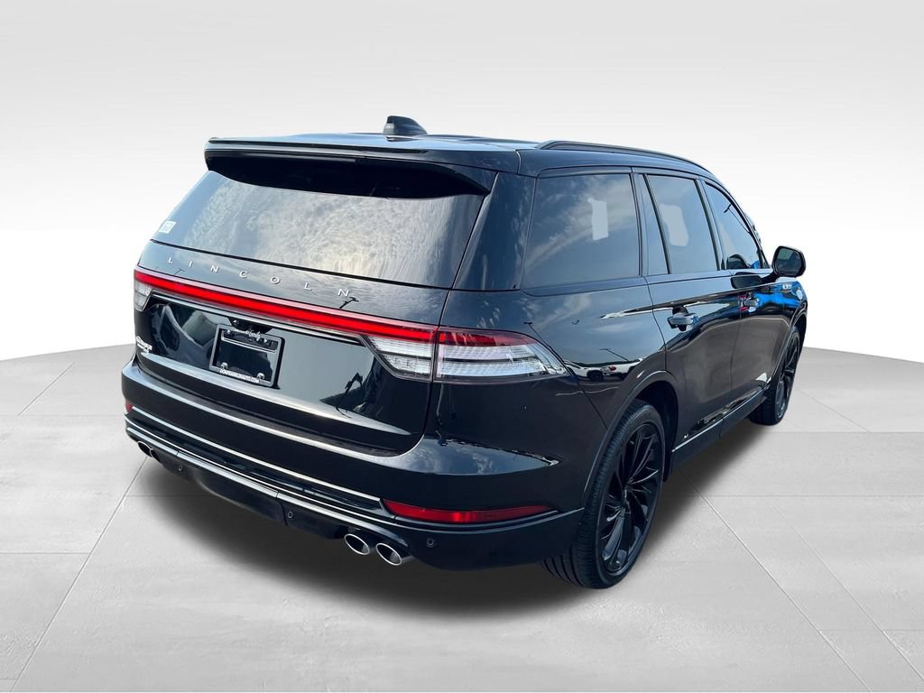 Used 2025 Lincoln Aviator Reserve w/ Jet Appearance Package AWD/4WD image 5