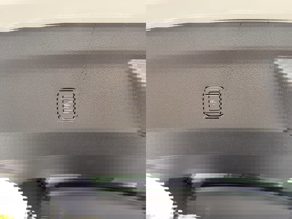 New 2026 Chevrolet Suburban LT w/ Comfort Package image 30