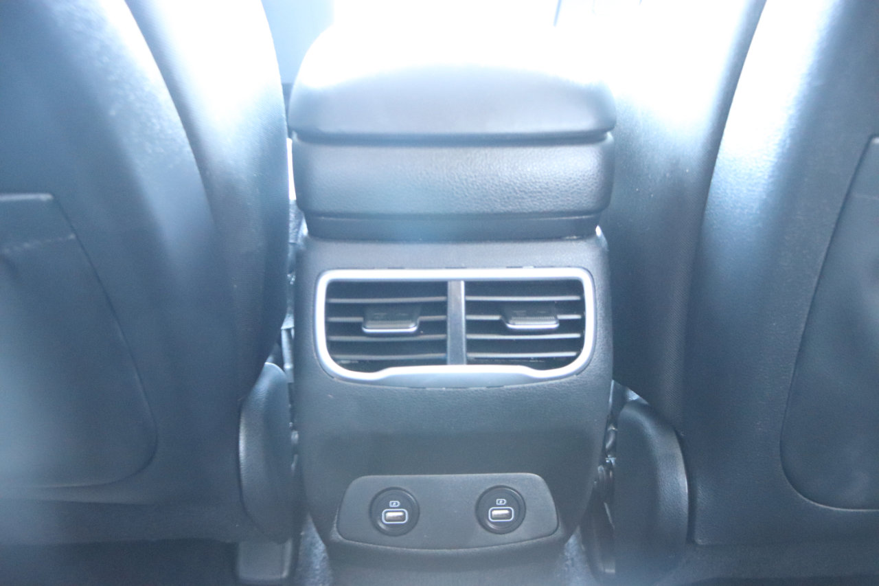 Used 2023 Hyundai Santa Fe SEL Convenience image 20