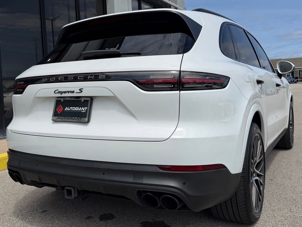 Used 2021 Porsche Cayenne S AWD/4WD image 10