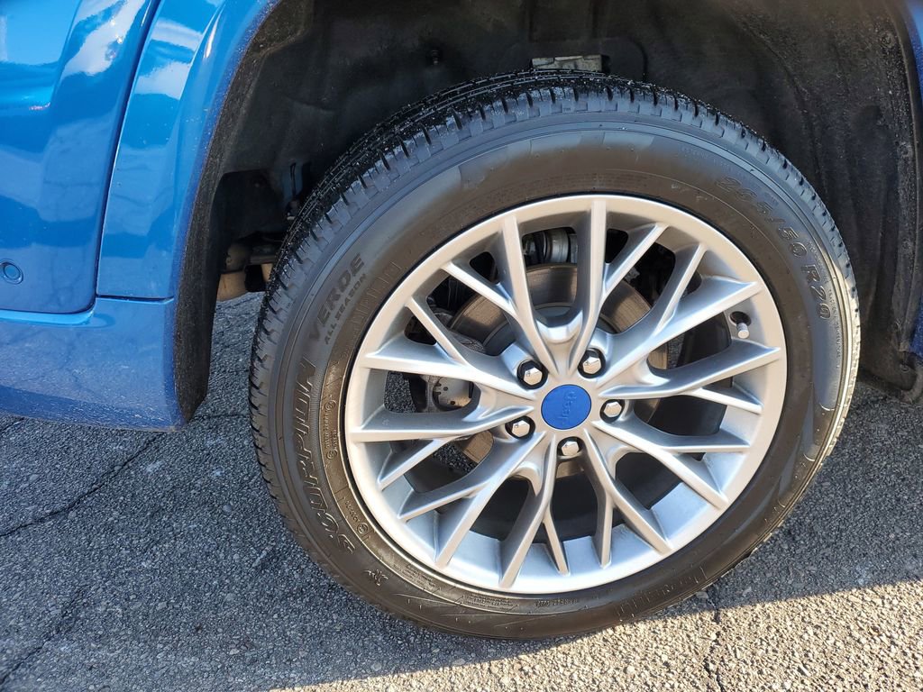 Used 2023 Jeep Grand Cherokee Summit w/ Luxury Tech Group V image 39