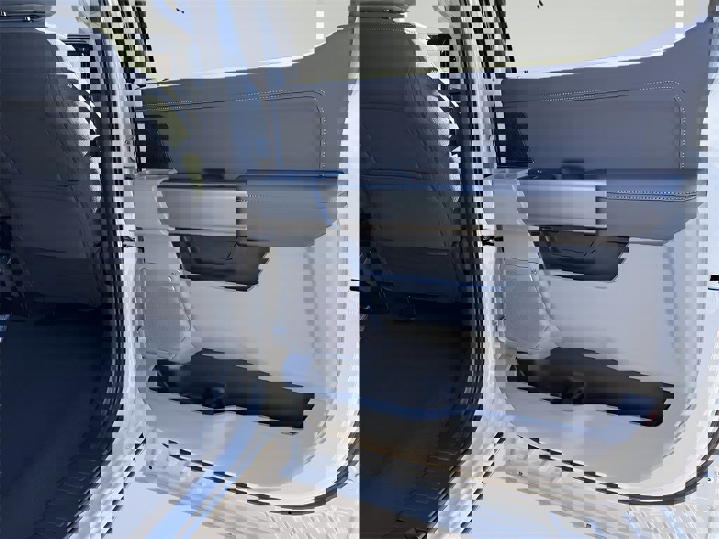 New 2026 Ford F350 XLT w/ XLT Premium Package image 28