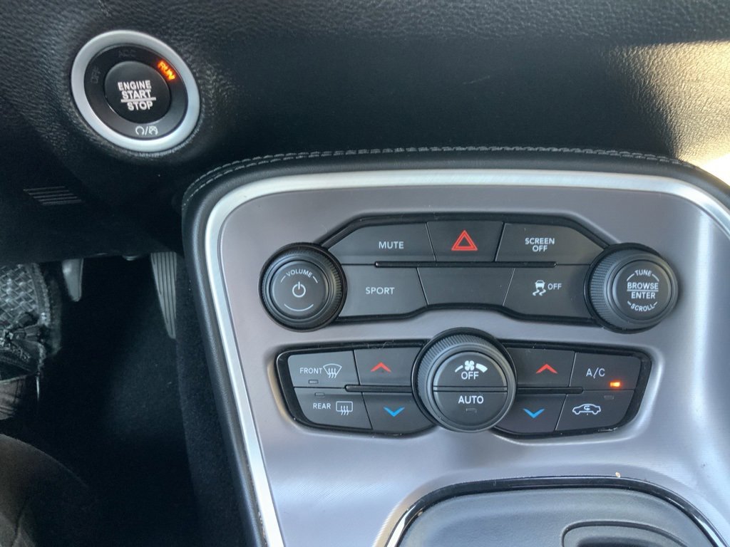 Certified 2022 Dodge Challenger SXT w/ Blacktop Package image 18