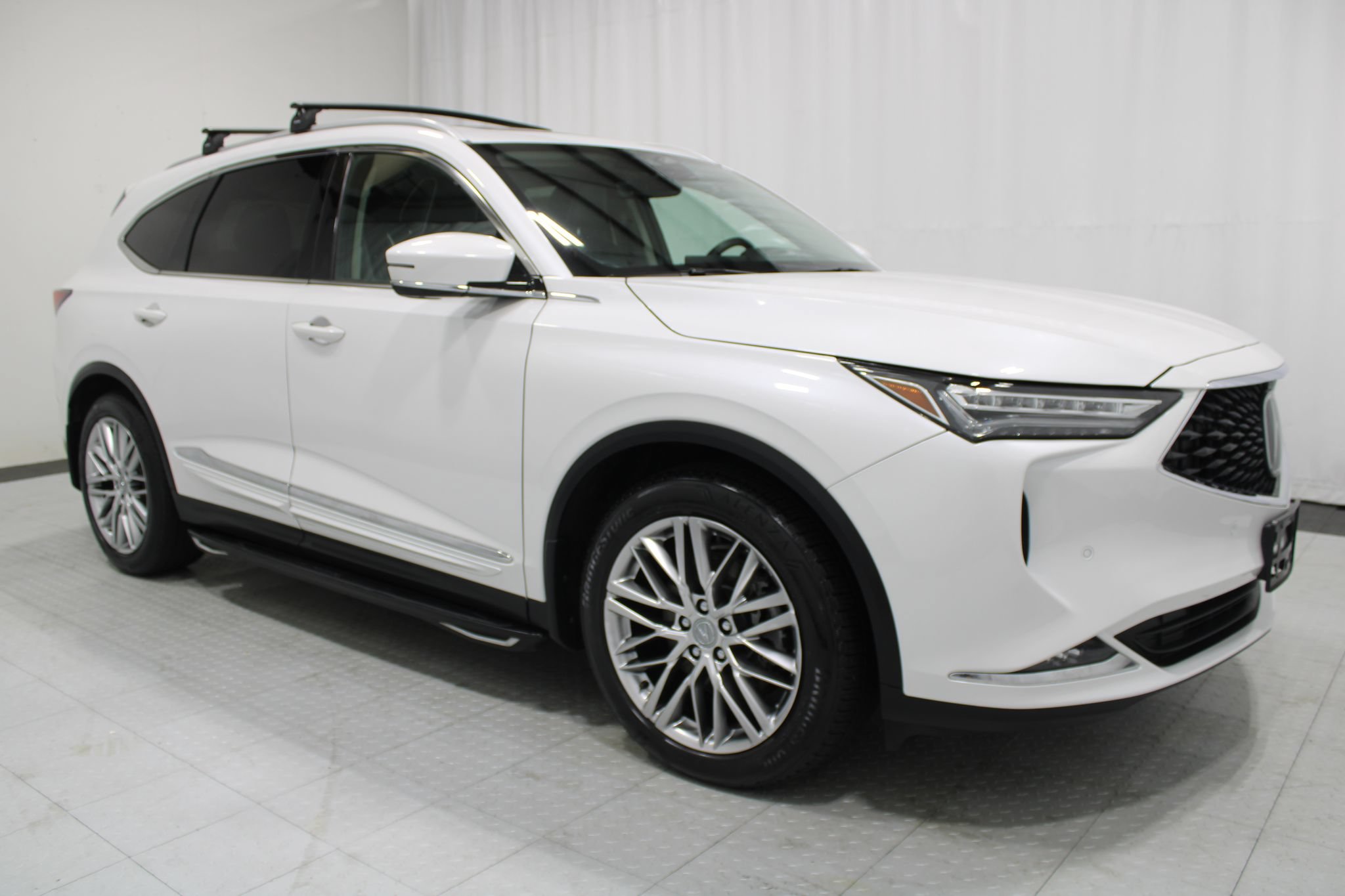 Used 2023 Acura MDX w/ Advance Package AWD/4WD image 4