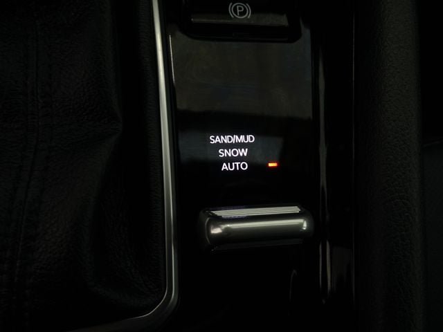 Certified 2023 Jeep Compass High Altitude w/ Driver Assist Group I AWD/4WD image 13