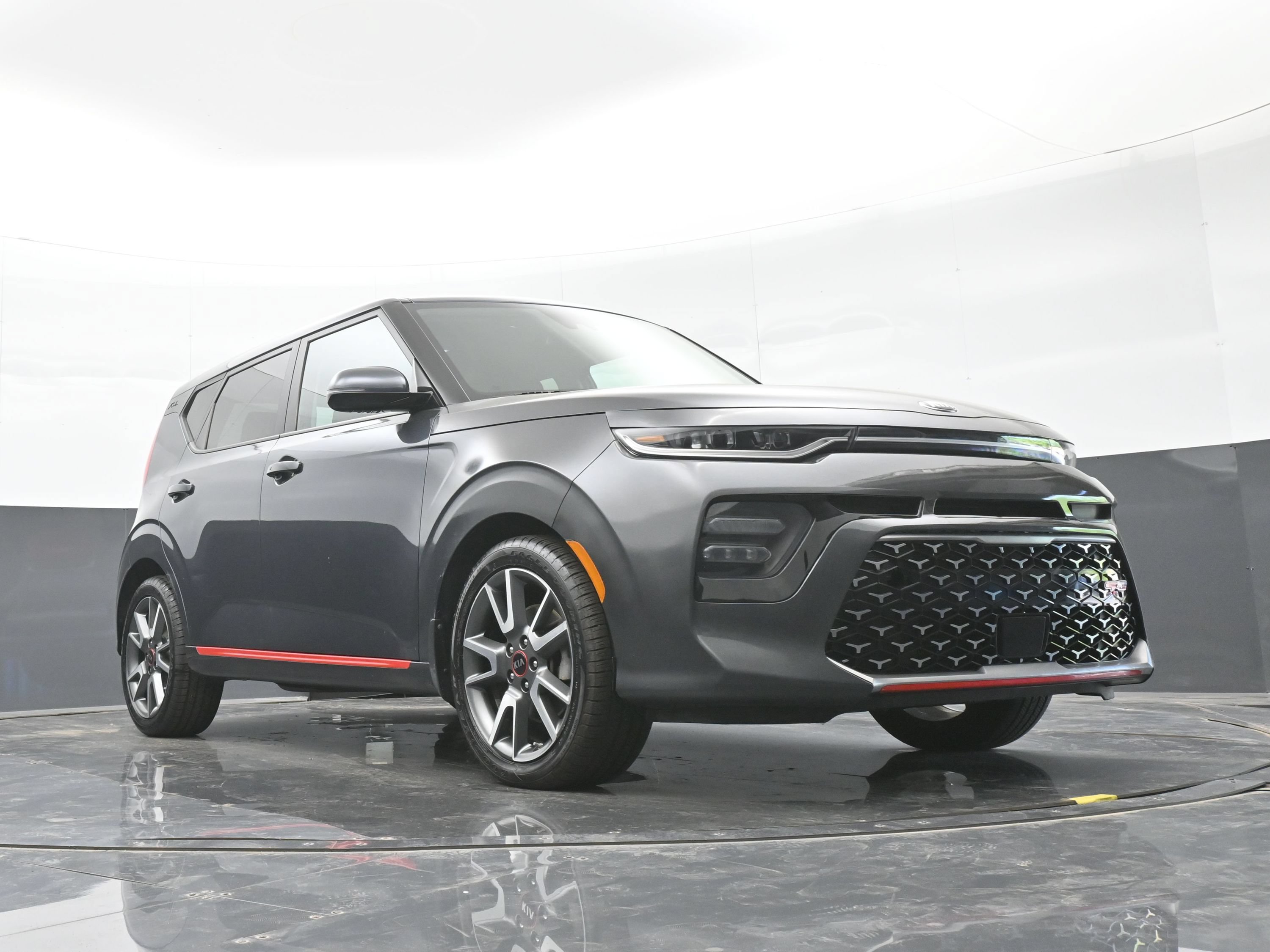 Used 2020 Kia Soul GT-Line Turbo FWD image 40