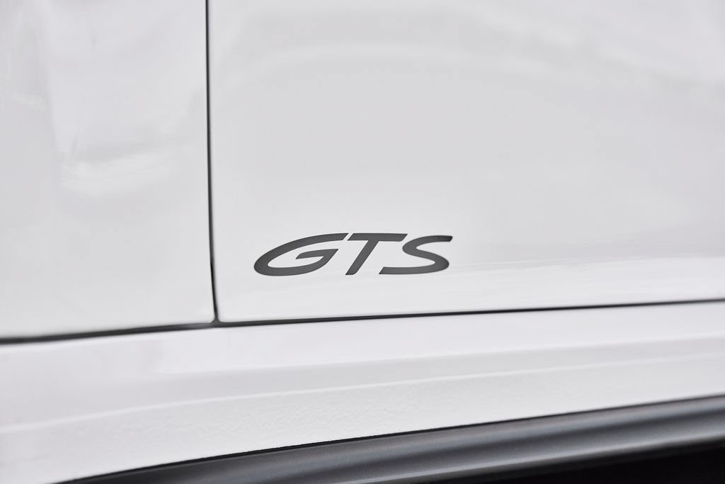 Used 2024 Porsche 911 Carrera 4 GTS AWD/4WD image 8
