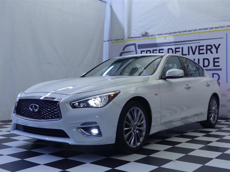 Used 2019 INFINITI Q50 Luxe w/ Essential Package (3.0T Luxe) AWD/4WD image 4