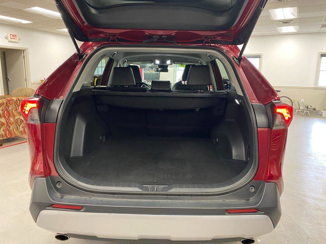 Used 2024 Toyota RAV4 Adventure image 13