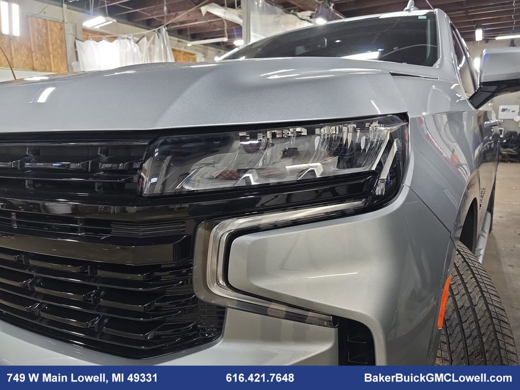 Used 2024 Chevrolet Suburban RST w/ Luxury Package image 30