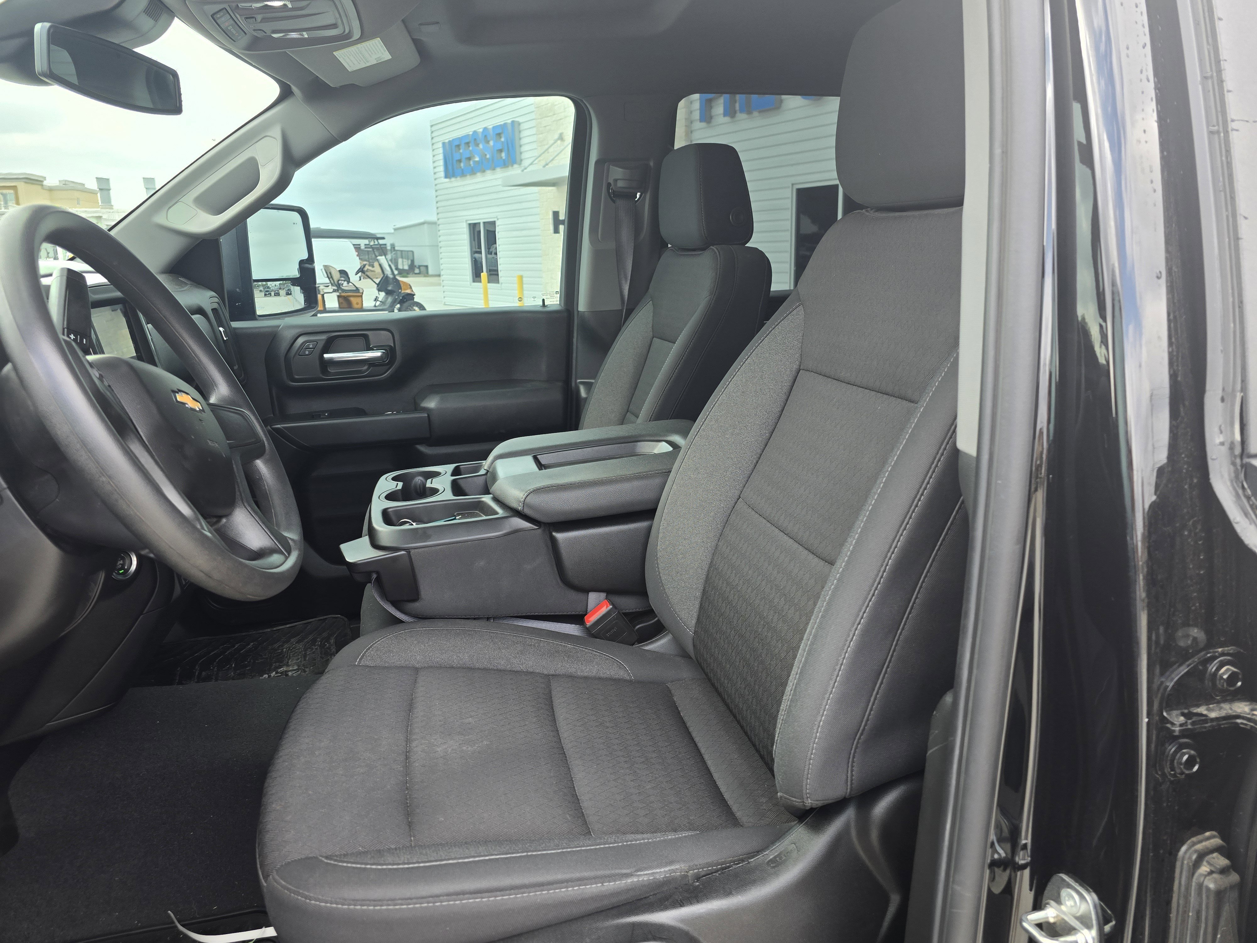 Used 2024 Chevrolet Silverado 2500 Custom w/ Custom Value Package image 11