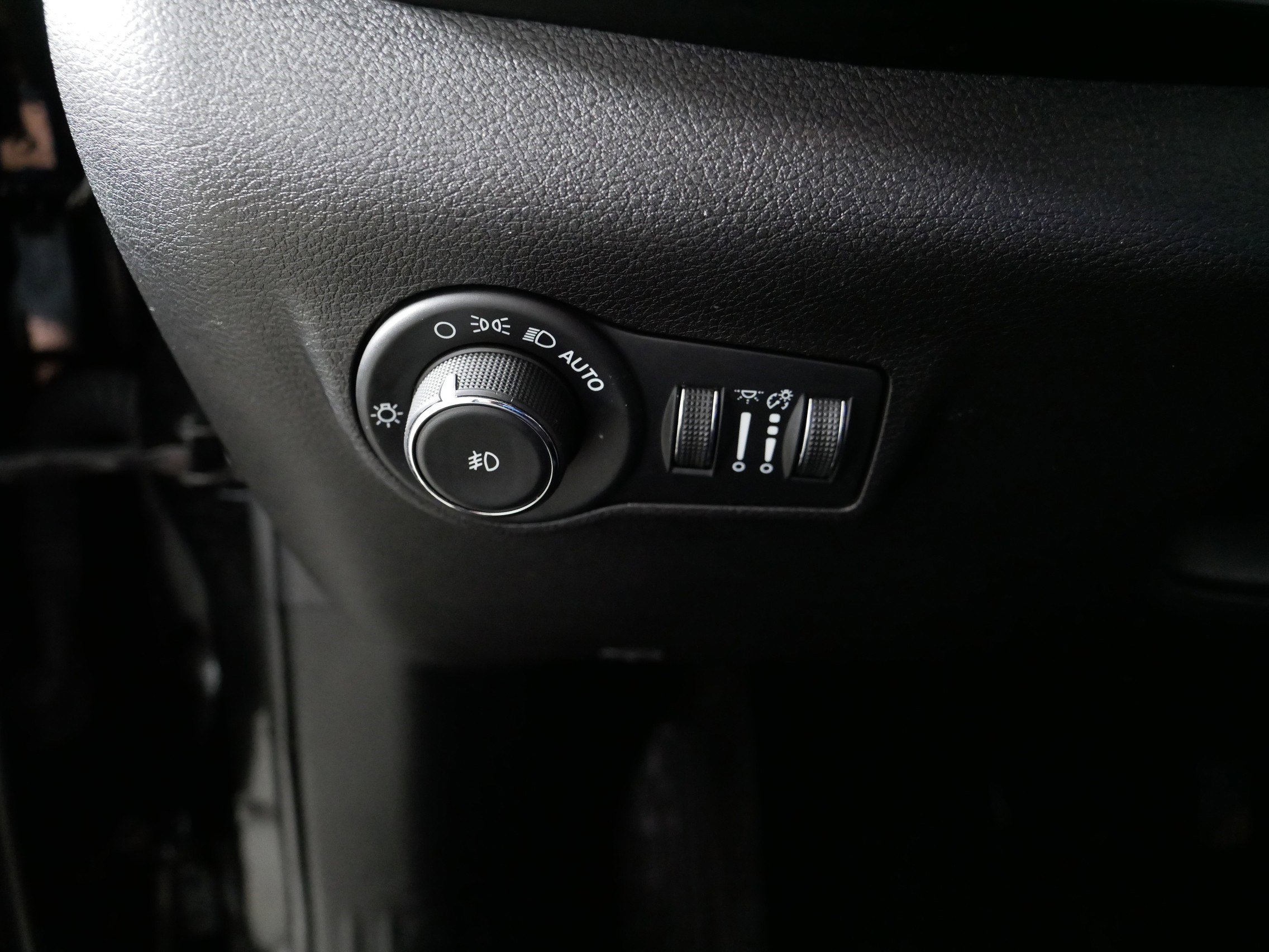 Used 2023 Jeep Compass Latitude AWD/4WD image 26
