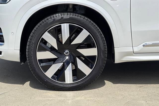 Used 2023 Volvo XC90 T8 Ultimate w/ Protection Package Premier AWD/4WD image 31