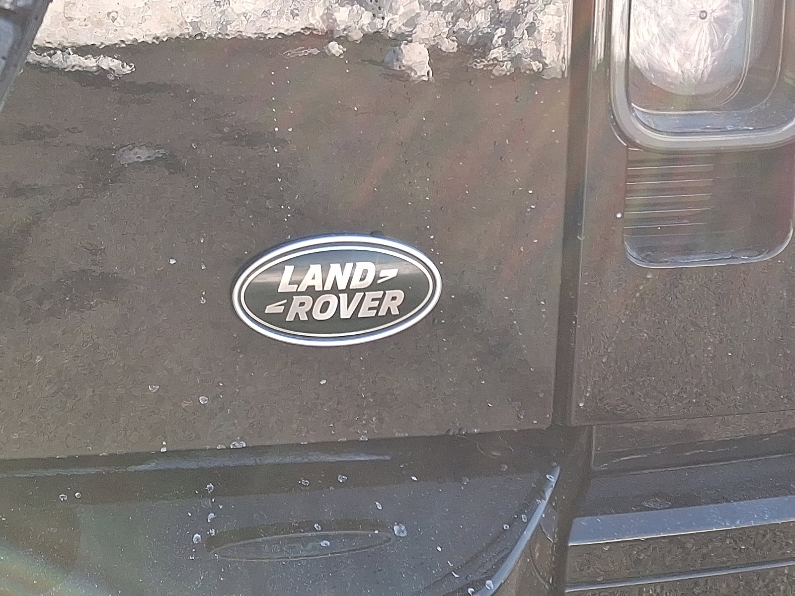 Used 2023 Land Rover Defender 110 X image 30