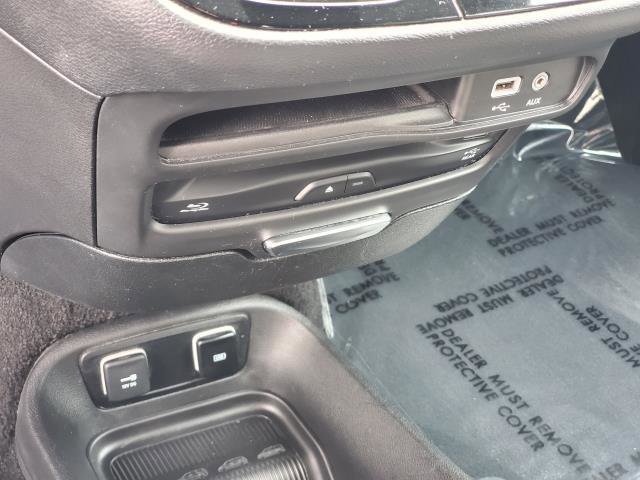 Used 2018 Chrysler Pacifica Touring-L Plus w/ S Appearance Package image 18