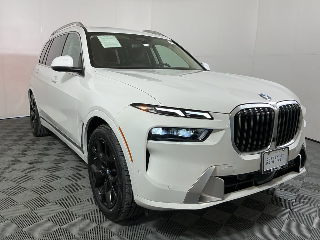 Certified 2025 BMW X7 xDrive40i AWD/4WD image 4