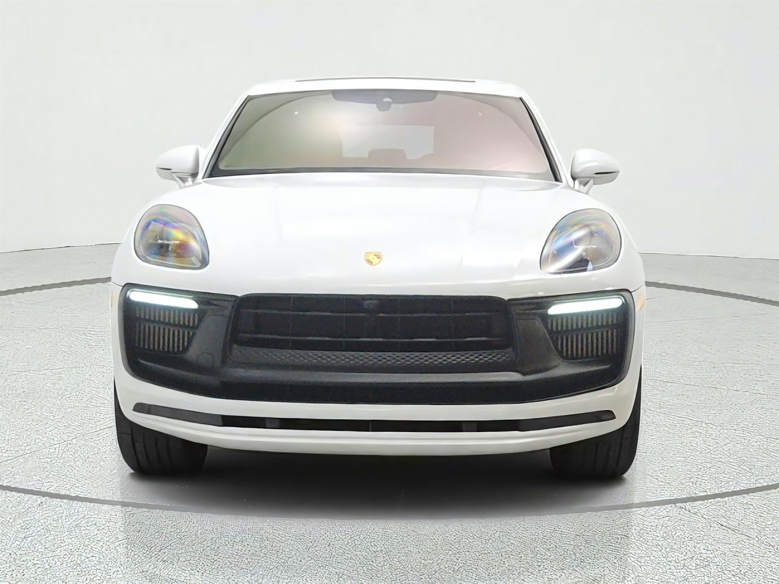 Used 2022 Porsche Macan GTS AWD/4WD image 2