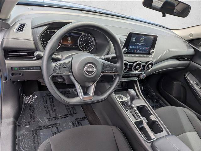 Used 2025 Nissan Sentra SV FWD image 10