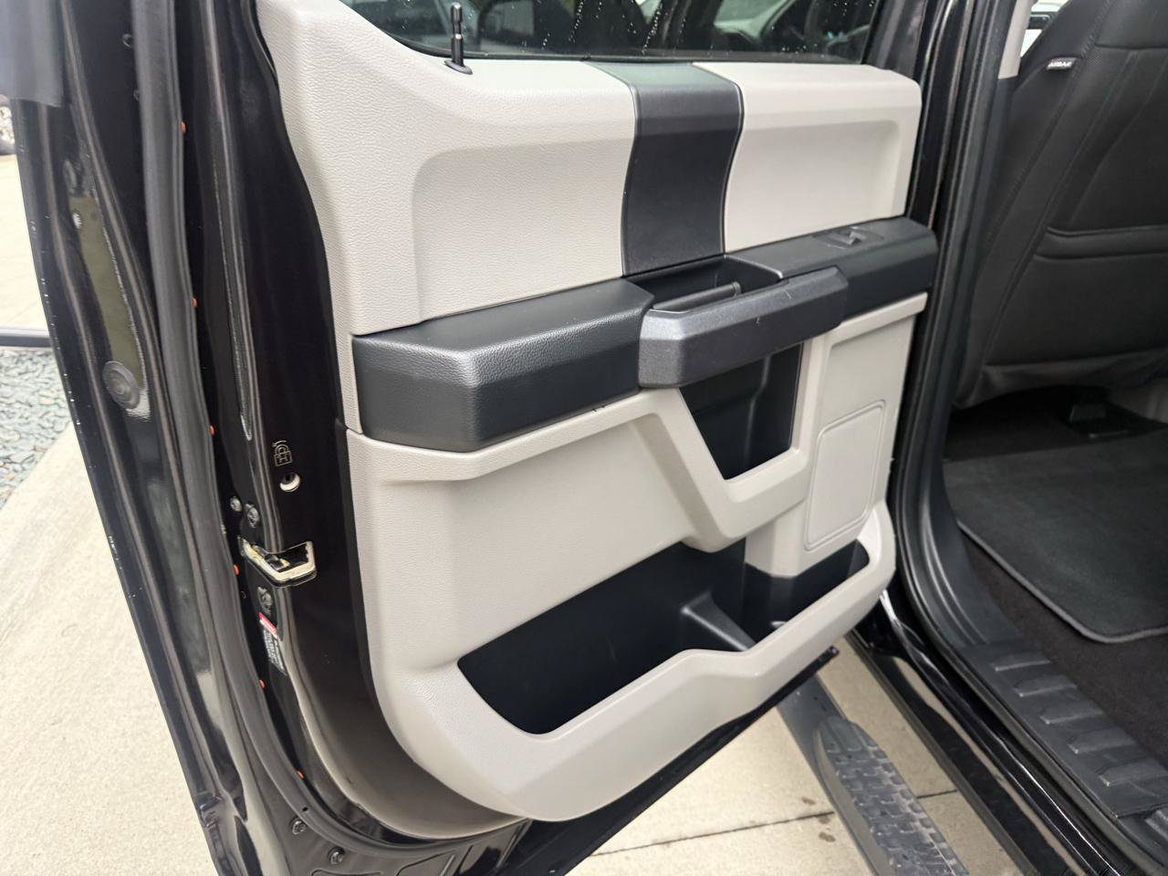 Used 2020 Ford F150 XL w/ Equipment Group 101A Mid AWD/4WD image 12