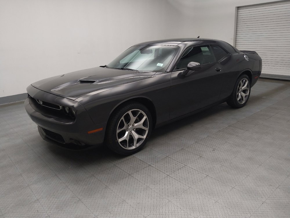 Used 2015 Dodge Challenger SXT Plus image 2
