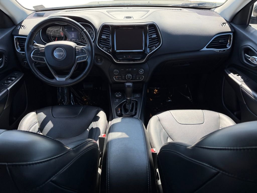 Used 2019 Jeep Cherokee Limited image 12