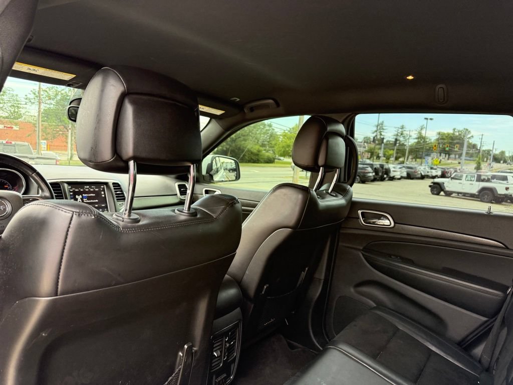 Used 2018 Jeep Grand Cherokee Altitude AWD/4WD image 24