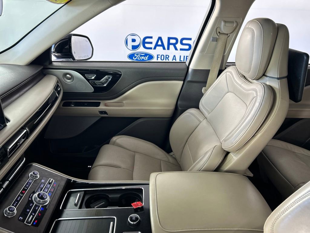 Used 2020 Lincoln Aviator Reserve w/ Equipment Group 202A AWD/4WD image 25