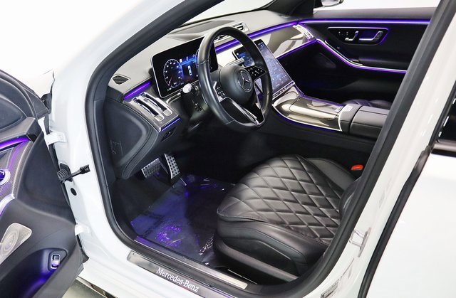 Used 2023 Mercedes-Benz S 580 4MATIC Sedan w/ AMG Line image 26