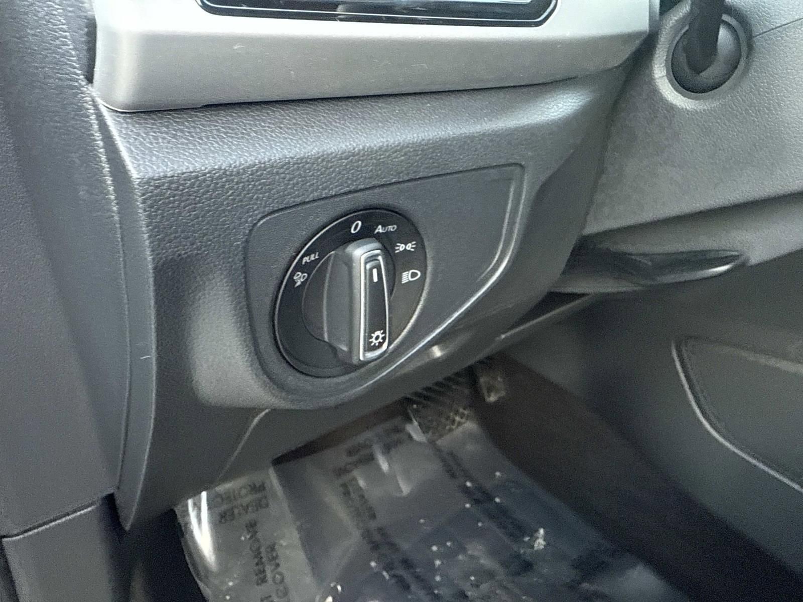 Certified 2022 Volkswagen Atlas SE image 25