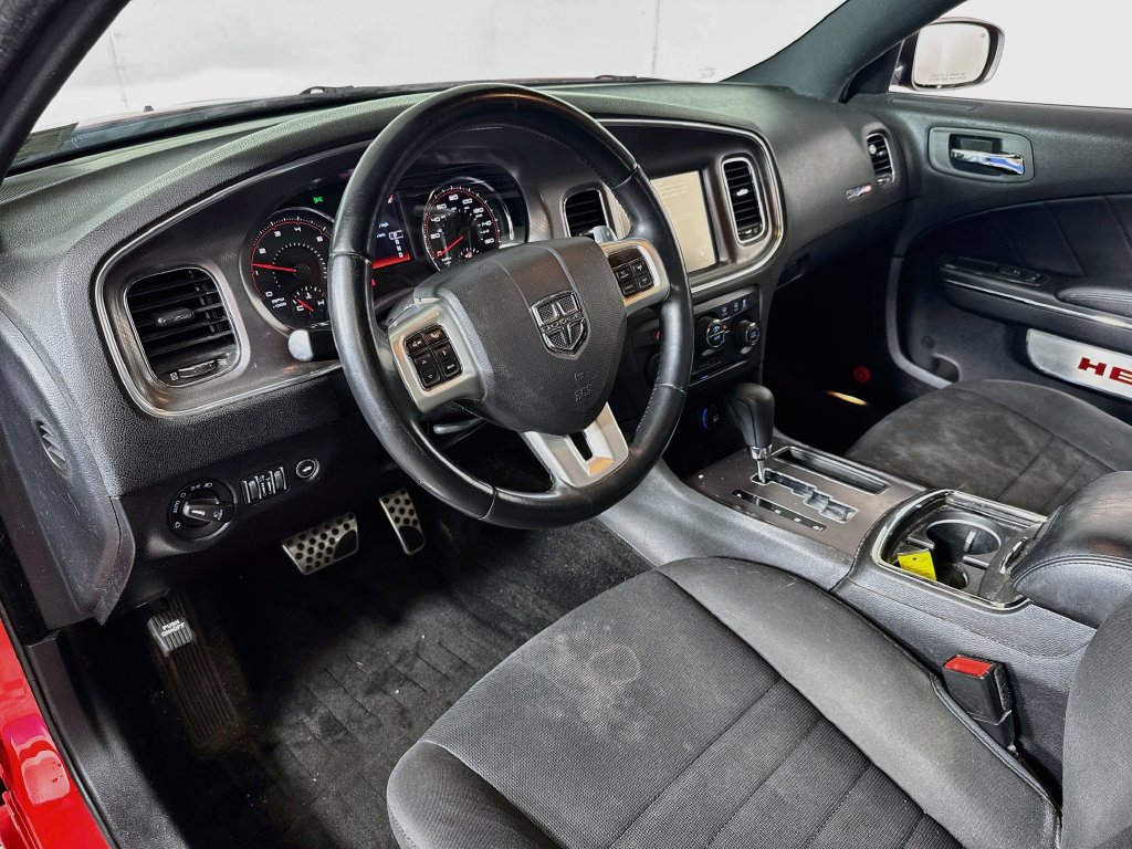 Used 2014 Dodge Charger R/T w/ Blacktop Package RWD image 9