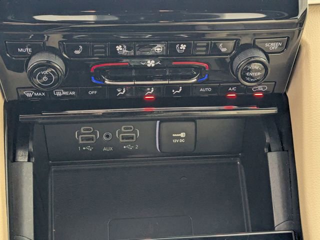 Used 2024 Jeep Grand Cherokee L Limited w/ Luxury Tech Group II image 23