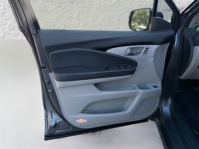 Used 2018 Honda Pilot Elite image 23