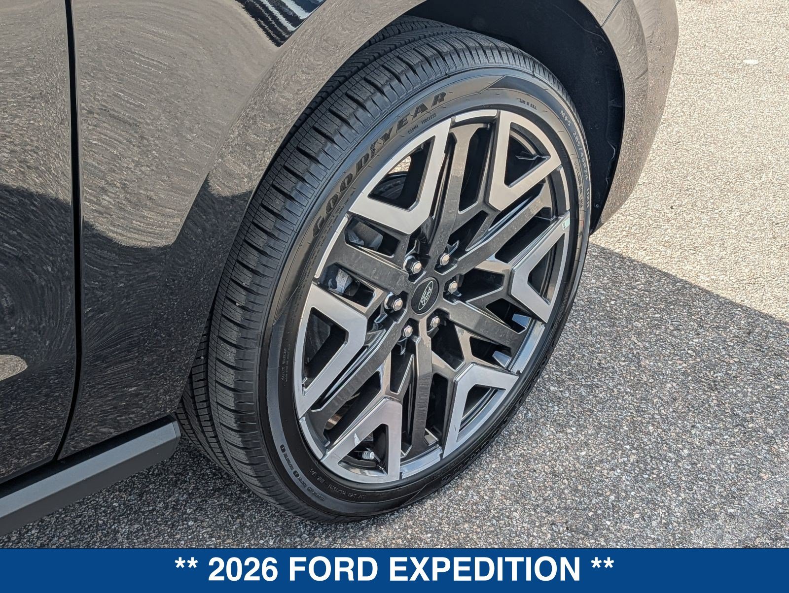 New 2026 Ford Expedition Platinum w/ Platinum Ultimate Package AWD/4WD image 14