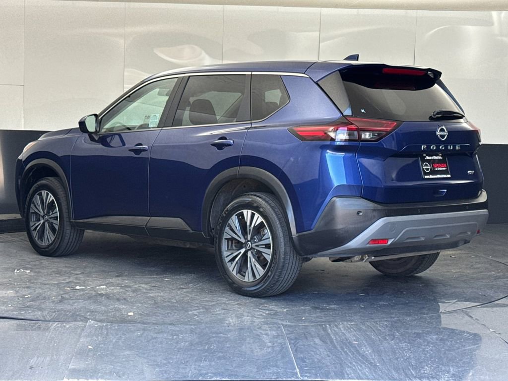 Used 2023 Nissan Rogue SV image 5