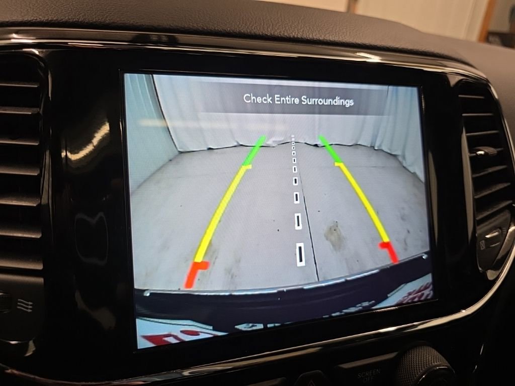 Used 2021 Jeep Grand Cherokee Limited w/ Trailer Tow Group IV image 22