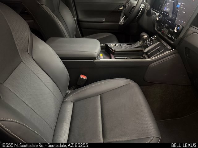 Used 2025 Lexus GX 550 AWD/4WD image 11