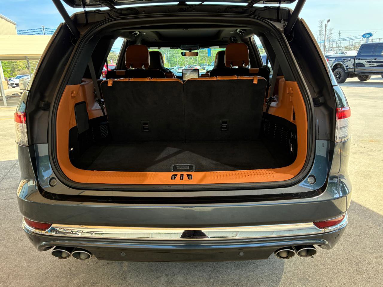 Used 2020 Lincoln Aviator Black Label w/ Dynamic Handling Package AWD/4WD image 39