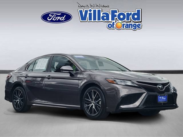 Used 2024 Toyota Camry SE