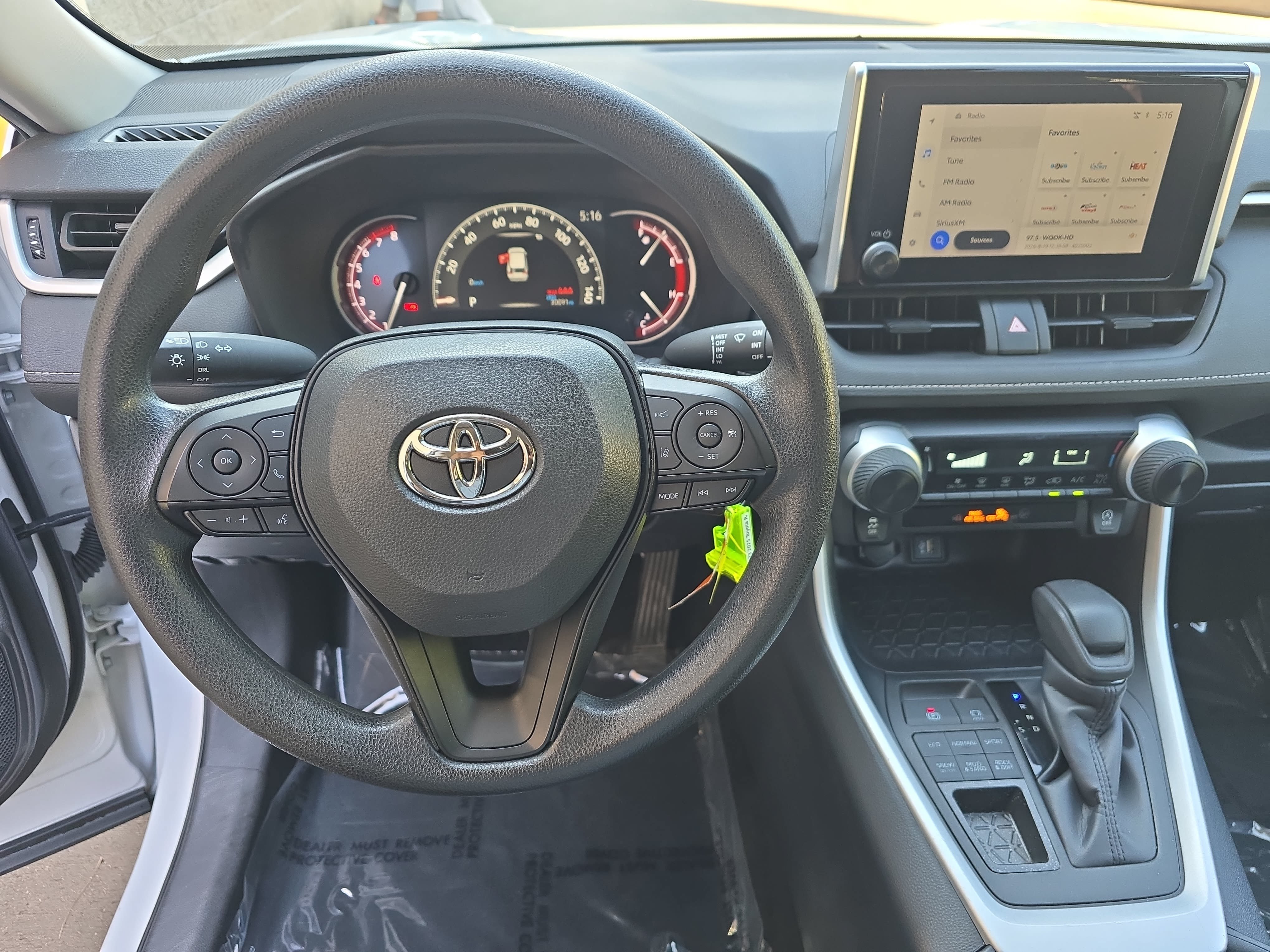 Certified 2025 Toyota RAV4 LE AWD/4WD image 15