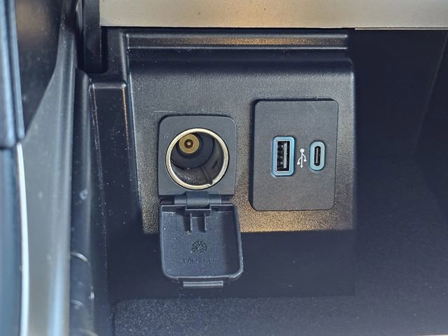 Certified 2022 Ford Explorer XLT image 21