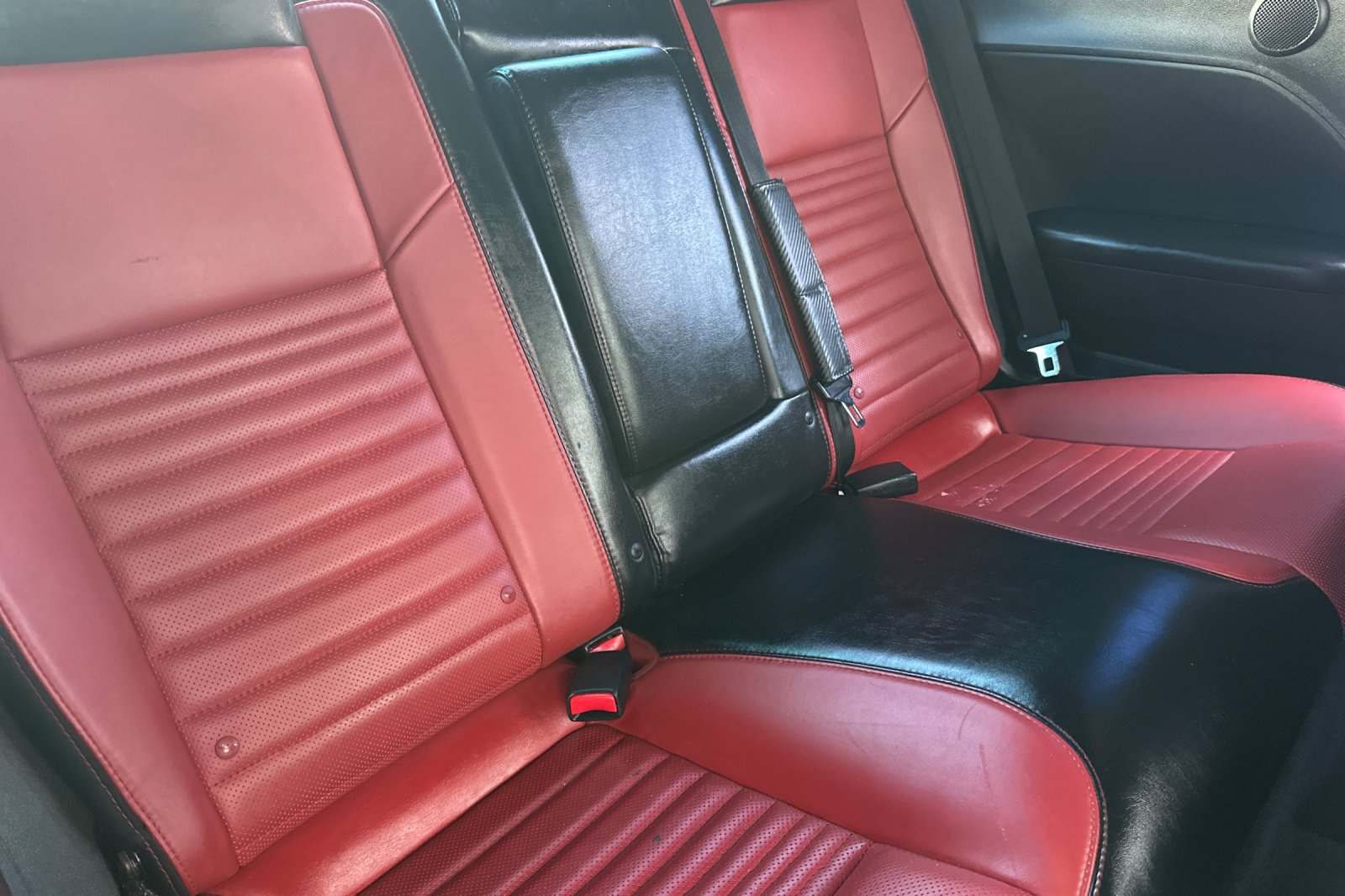 Used 2016 Dodge Challenger R/T Plus RWD image 17