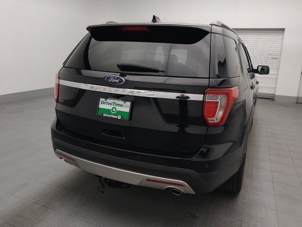 Used 2017 Ford Explorer XLT w/ Equipment Group 202A FWD image 7