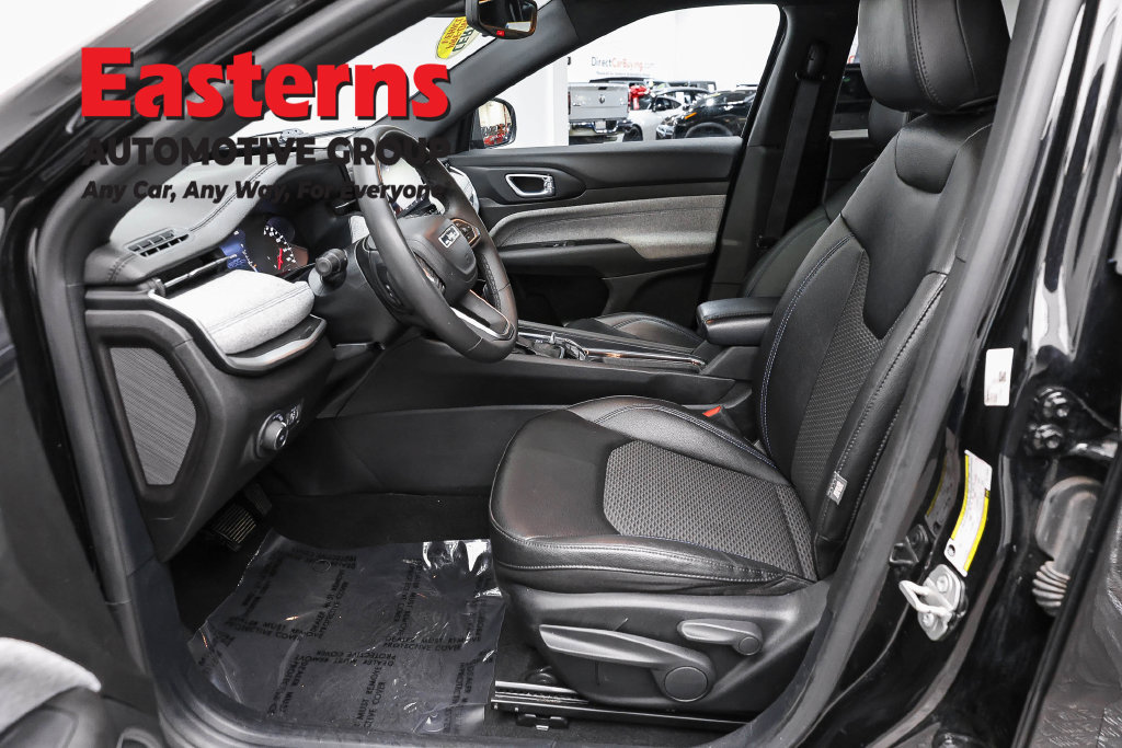 Used 2024 Jeep Compass Latitude AWD/4WD image 15