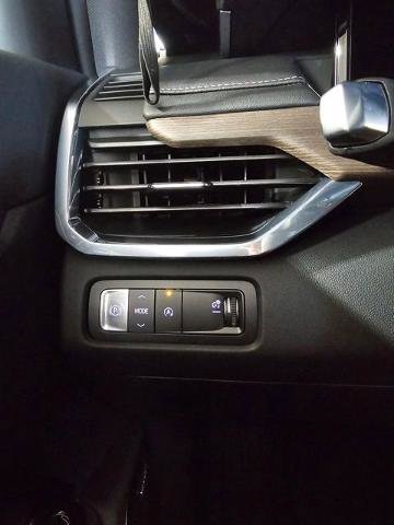 New 2026 GMC Acadia Denali w/ Super Cruise Package FWD image 35