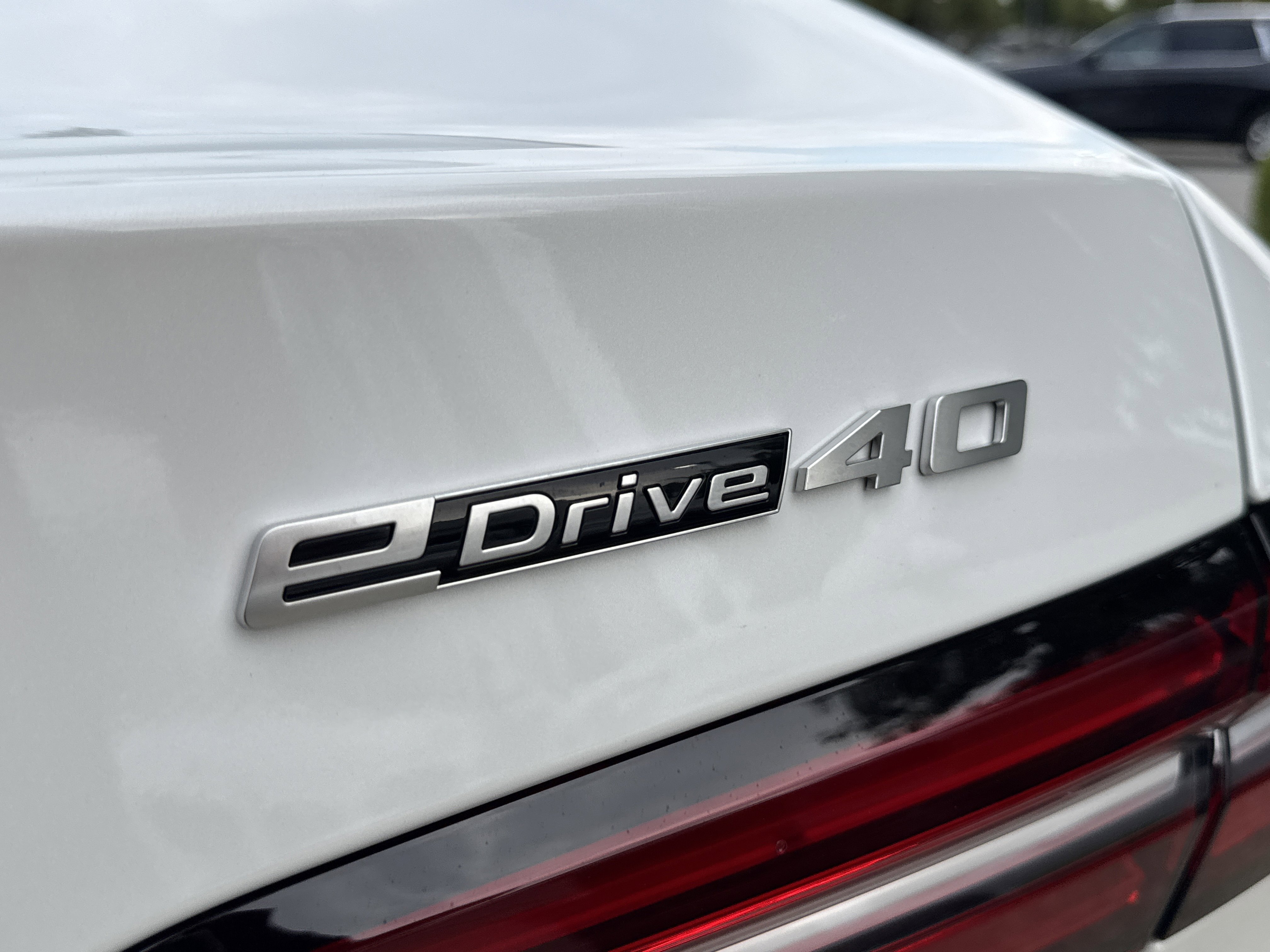 New 2026 BMW i5 eDrive40 w/ Premium Package image 7