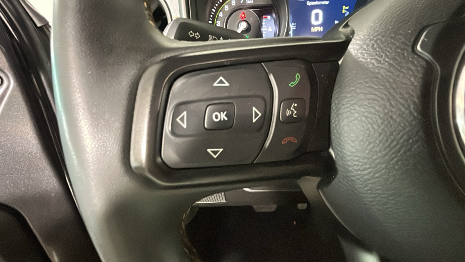 Used 2024 Jeep Wrangler Unlimited AWD/4WD image 18