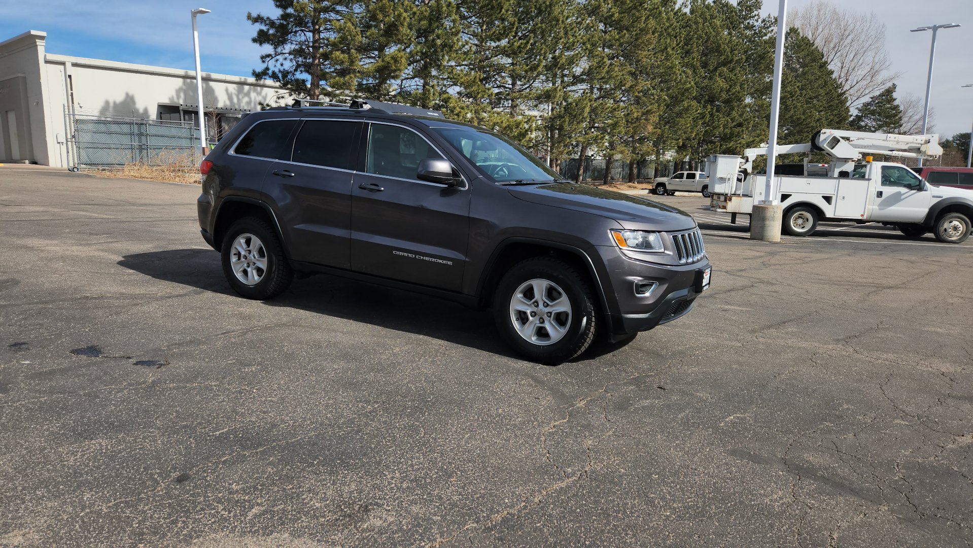 Used 2016 Jeep Grand Cherokee Laredo w/ Quick Order Package 23E image 16
