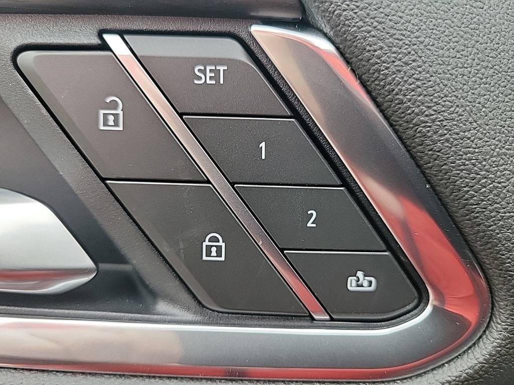 Used 2026 GMC Sierra 1500 SLT image 15