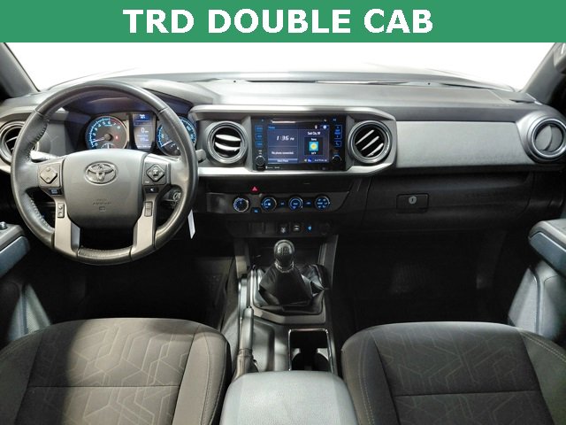 Used 2019 Toyota Tacoma TRD Off-Road image 2